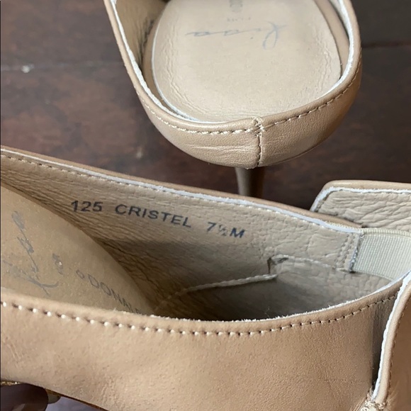 Lisa for Donald Pliner Heeled Mules - Picture 7 of 7